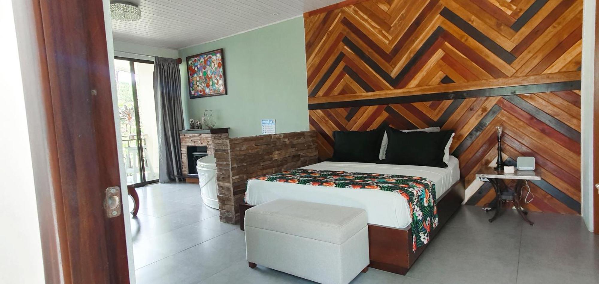Yellow Tree Suites La Fortuna Ngoại thất bức ảnh