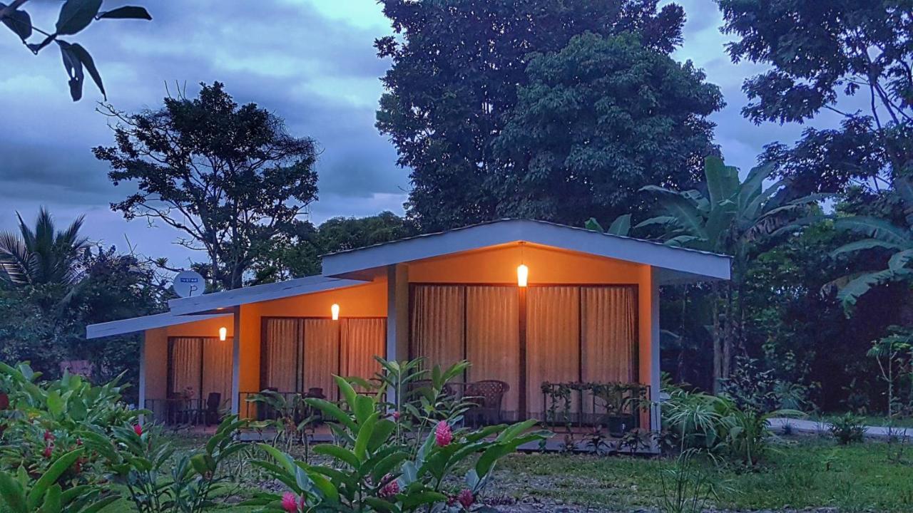 Yellow Tree Suites La Fortuna Ngoại thất bức ảnh