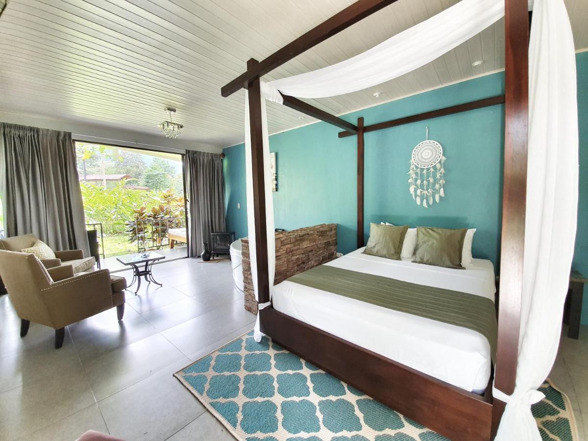 Yellow Tree Suites La Fortuna Ngoại thất bức ảnh